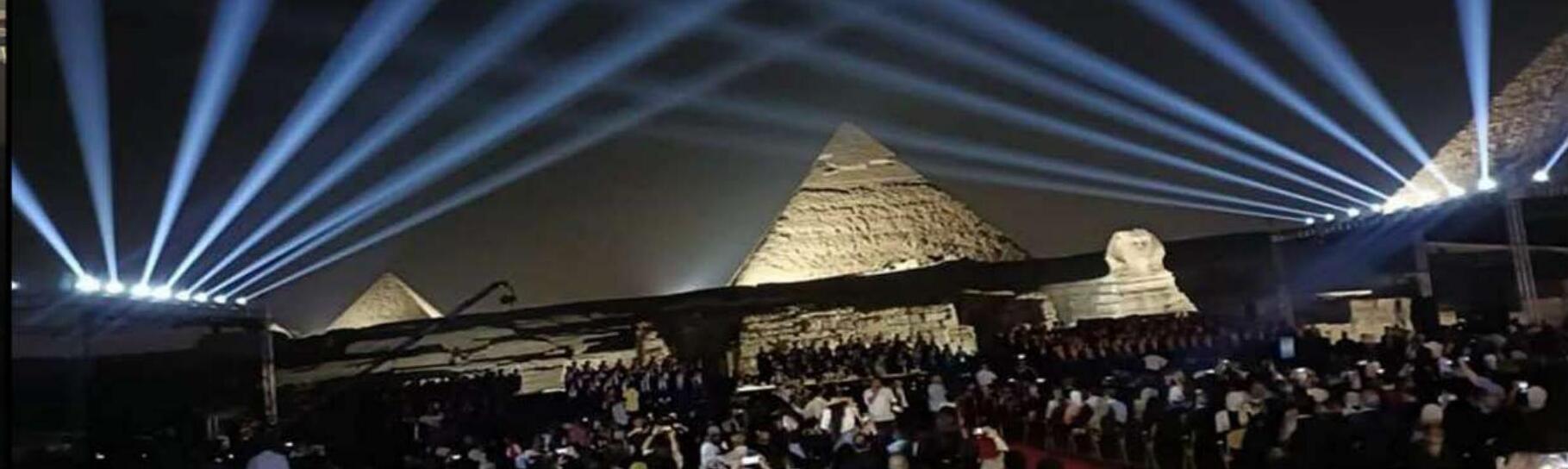 Monumental projection show at the Pyramids